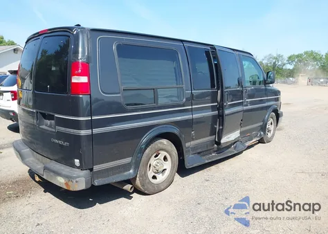 2003 Chevrolet Express Upfitter из США, поврежденный, VIN 1GBFG15X731183644